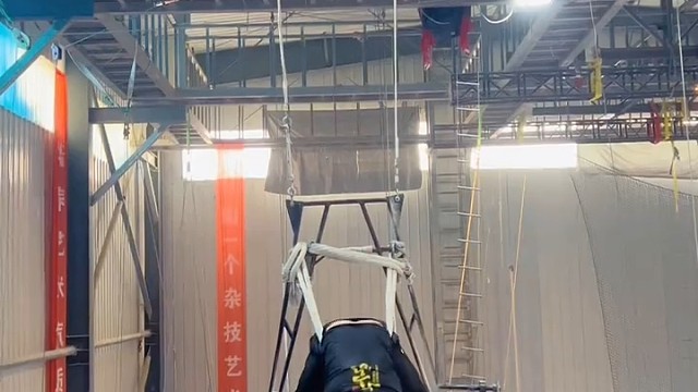 空中大飞人# 转体1440 度