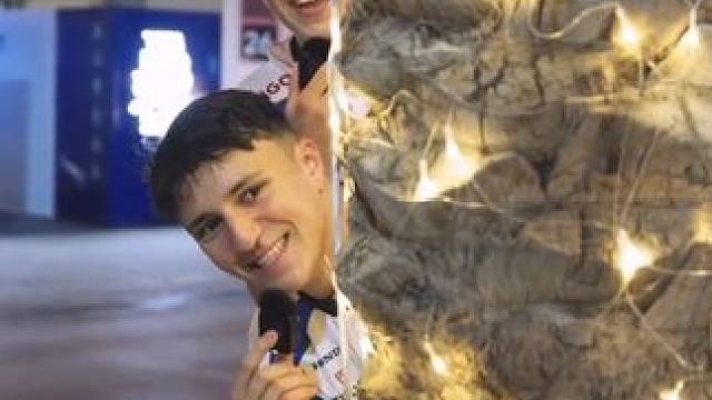 劳森哈贾尔合体耍宝 劳森也是开上一练劳森P8哈贾尔P12，二练哈贾尔P6劳森P12，俩人都对周六充满