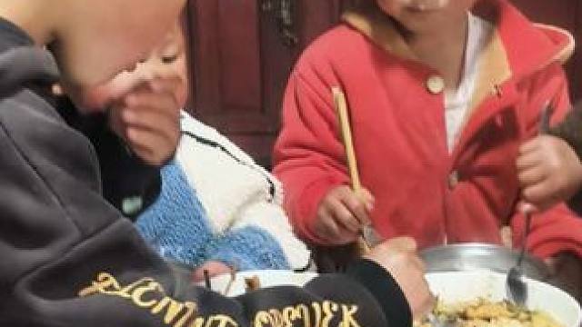 老大不吃肉。 #内容启发搜索