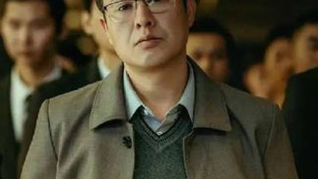 高启强用自己方式与指导组徐忠见面#我的观影报告 #dou来看好剧 #我要上热们 #精彩片段 #强烈推