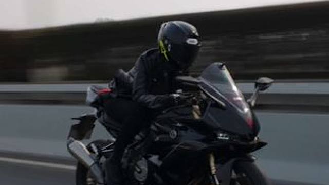 万般皆下品，唯有四缸高。#无极rr660s #机车