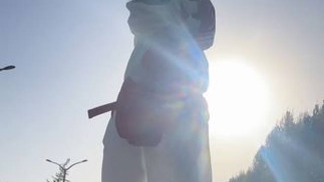 这太阳把我骗出来，然后狂风追着我杀 #history #exo #i