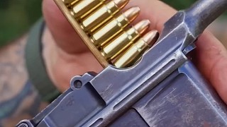 掃帚柄毛瑟手槍