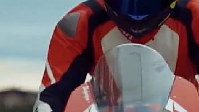 有些事你一旦坚持下去。你会发现不一样的自己#杜卡迪#危险动作请勿模仿 #速度与激情 #