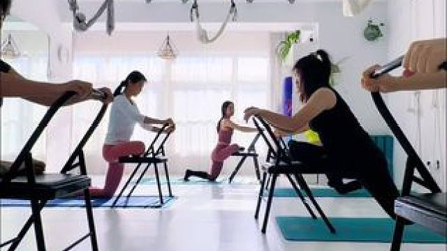 60分钟《椅子-流瑜伽》让你5分钟看完，喜欢记得点赞收藏哦，想听口令讲解版的评论区留言告诉我哦[话题