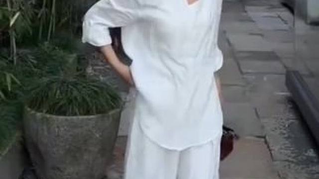 #让人眼前一亮的春夏穿搭 #穿出自己的风格 #老钱风穿搭 #贵气感御姐