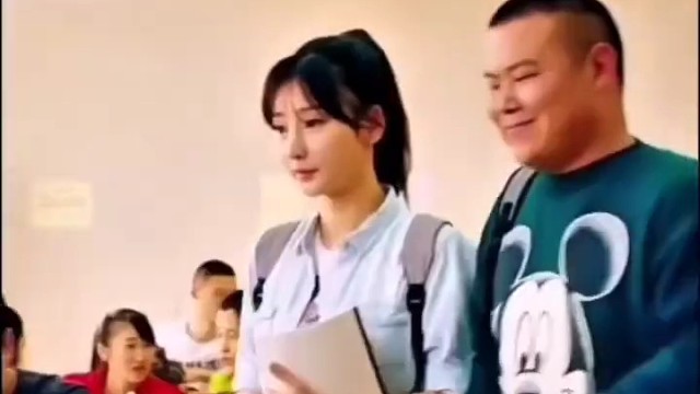 去踏马的燕子！