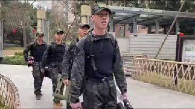 把高标准带给客户，把用心放入您家的每一个角落.感谢家人们的认可和肯定,期待下一次的服务#军式家政 #