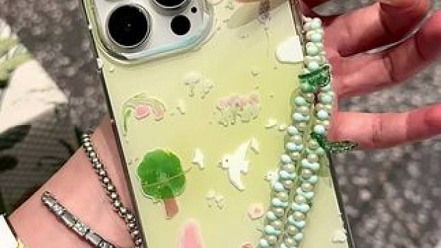 春季当然要用春日森林小鸟手机壳呀～  #这个手机壳真的长在我心巴上了 #是时候安排一下了 #仙女必备