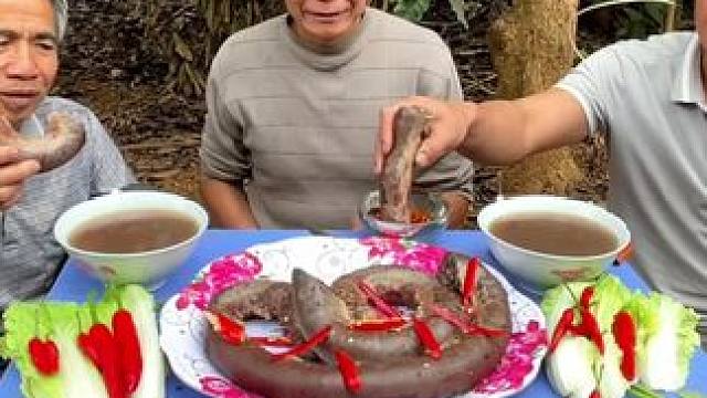 越南血肠 #我的农村生活 #农村美食记录生活 #舌尖上的味道 #把家乡的味道分享给大家 #东南亚美食