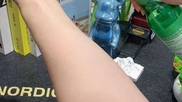 花露喷雾头 给花露水换上这个喷雾头，解决花露水容易倒多，还涂抹不均匀的问题，平时在卫生间，死角都喷喷