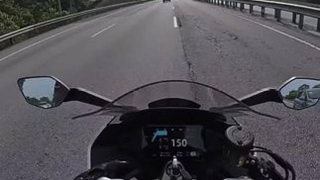 老外675r极速242！真实路况！#675sr #极速 #国外道路拍摄请勿模仿 #国际春