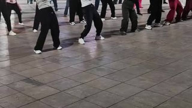 #广场舞 #舞台无处不在