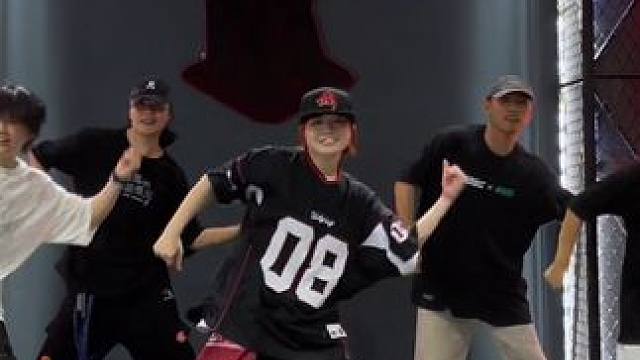 幸福感爆棚~感谢大家的喜爱❤️ #王一博这就是街舞 #hiphop基础 #这就是
