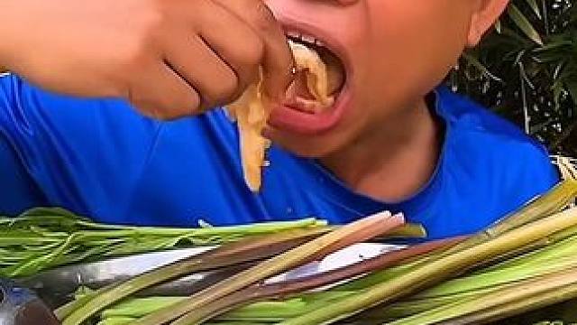 脆脆的酸辣️拌鸡爪 #美食 #泰国美食 #户外美食 #内容启发搜索