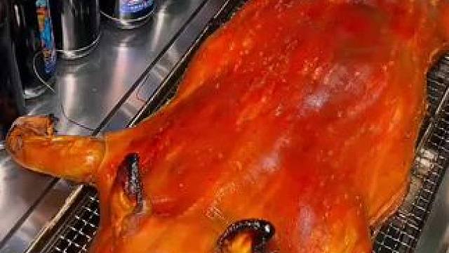 名羊天下#真材实料才能做出好味道 #羊腿羊排 #名羊天下 #炭火烤羊腿做法 #团建好去处