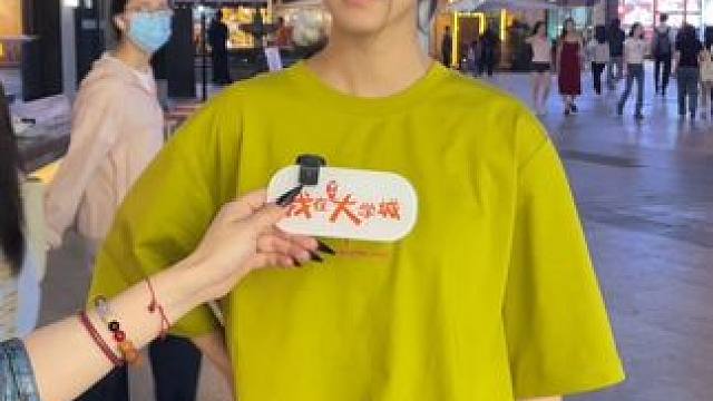 时隔多年听到还是会心头一颤的歌#我在大学城 #情感 #大学生 #歌曲 #甜妹