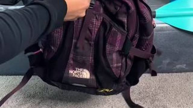 朋友：咋那么能装呢？ #钓鱼包 #户外背包