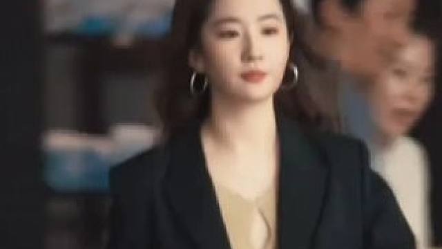 #刘亦菲和玫瑰的故事朋友直播  五一想姐姐带我去兜风！！#智界R7 #刘亦菲