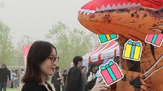 什么？社团文化艺术节？我来看看怎么个事（睁大眼睛，左顾右盼）
#大学 #大学生 #社团 #艺术节 #