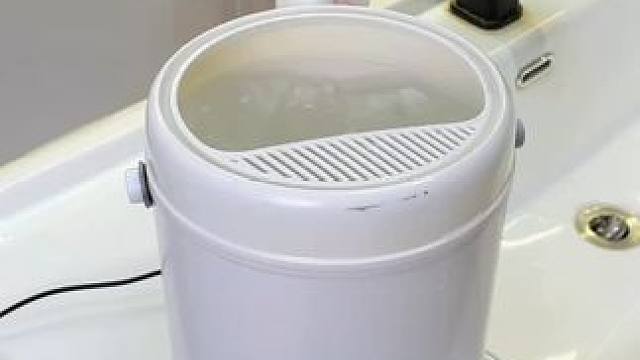 内衣裤护理机 内衣裤护理机 家里有宝宝的贴身衣物就用这个自带蓝光抑菌的小型衣物护理机#内衣裤清洗机 