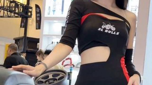 眼里只有你#车模#完美身材#模特之家