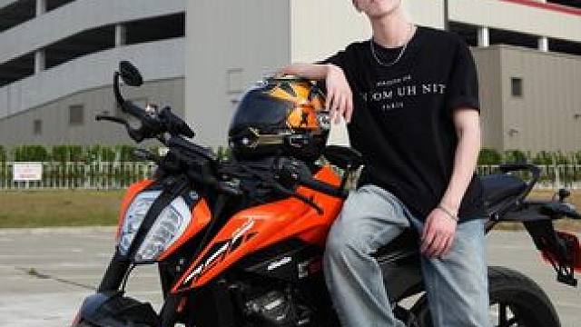 你可能一时妥协选择了其他品牌，但终有一天你还是会选择KTM。#摩托车 #KTM #ktm790duk