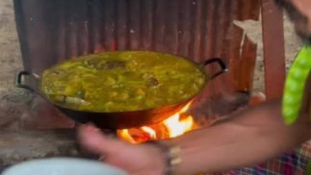 泰国大叔 #疙瘩汤的做法 #糖稀拧拧子的做法 #辣椒疙瘩怎么做 #饭店疙瘩汤做法 #柿子糊塌做法