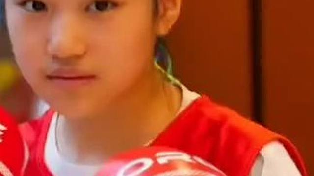 伙伴搏击刘奕菡 乌鲁木起市中小学生拳击比赛
用时5秒ko对手。#乌鲁木齐 #拳击比赛太刺激了 #乌鲁