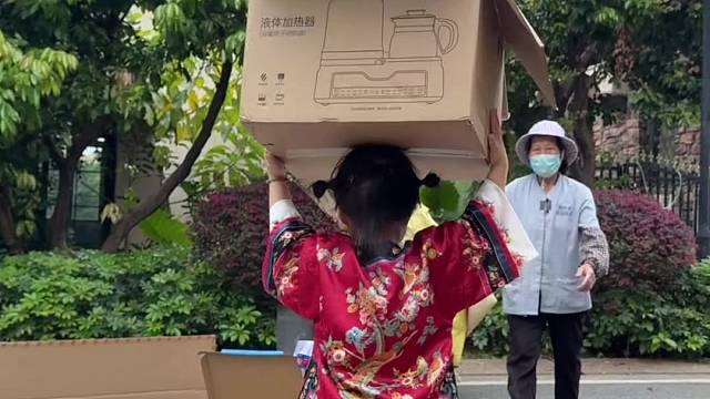 好像刚刚学会走路，怎么眨眼又到了3岁…好快呀