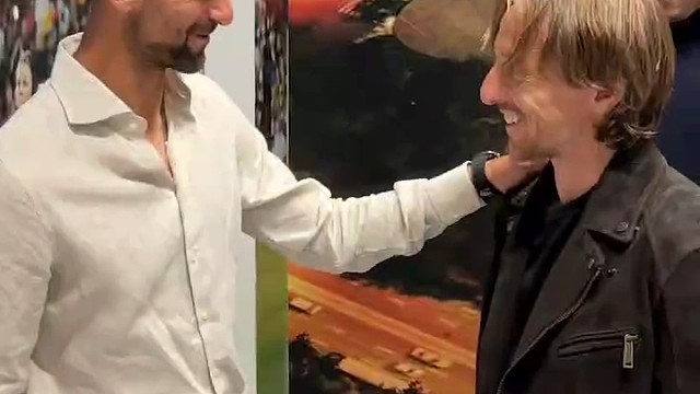 “网”友见面会！神秘嘉宾空降伯纳乌