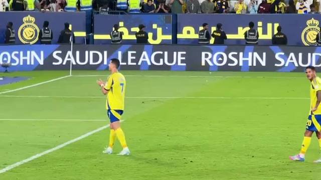 梅开二度2：1逆转，当之无愧的关键先生#足球#