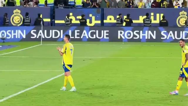 当之无愧的关键先生，赛后全场高喊#足球#