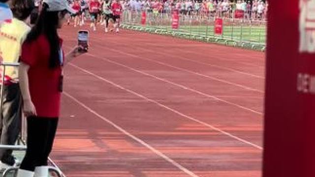 #传递奔跑的力量 厦门工学院马拉松