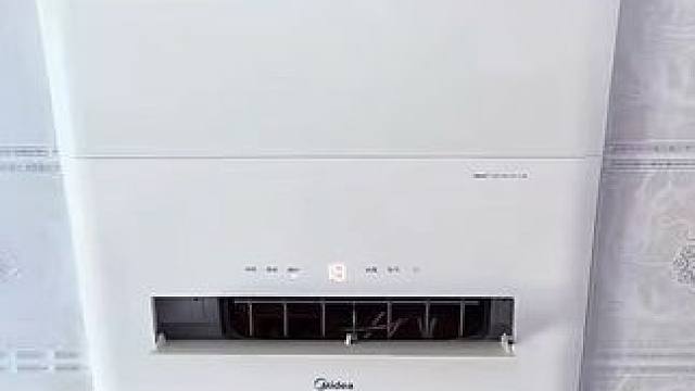 美的，你有这么功能强大的无外机嵌入式空调进入厨房，肯定干什么都会成功的#美的厨房空调#美的无外机嵌入