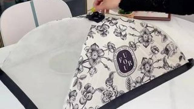 夏天苍蝇蚊虫多，这个折叠菜罩，再也不用担心苍蝇蚊虫了，实在太好用了#厨房好物 #生活好帮手 #折叠菜