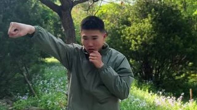 户外运动上衣卡尔美 防风 防雨 爆汗服 让我们一起运动吧。 #户外休闲 #拳击#打拳