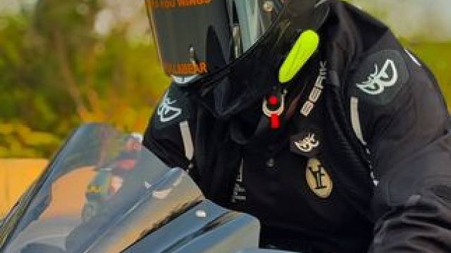 如果没有他 你还爱我吗 #675sr#berik大眼骑行服