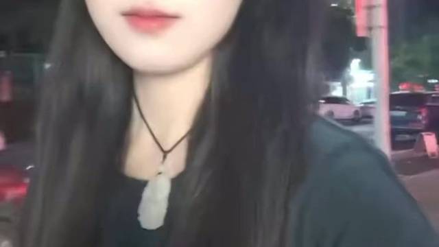 一个人悄无声地走回家