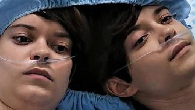 “双胞胎合体、离体又合体。”#电影剪辑  #了不起的混剪团  #混剪产粮团