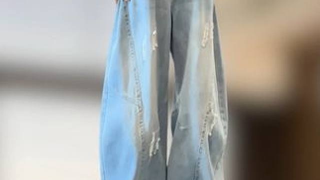 2025夏季新款美式弯刀破洞阔腿水洗牛仔裤 #牛仔裤 #显高显瘦显腿长 #百搭神裤 #时尚牛仔 #夏季新款