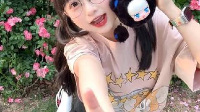 让我成为你心里的一根刺吧
#甜妹 #甜妹统治世界 #BJHG短袖 #BJHG不计后果