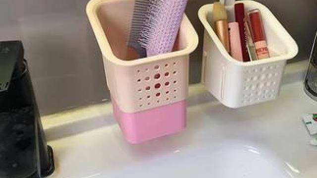 多功能可伸缩收纳盒 吸盘可伸缩收纳盒#洗脸巾收纳盒  用完的洗脸巾收纳在里面，不仅方便还整齐，收纳化