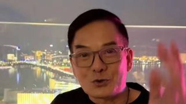 70岁老戏骨李国麟吃潮汕生腌找命来博，继吃牛屎火锅喝温泉水后又一壮举#李国麟 #娱乐圈