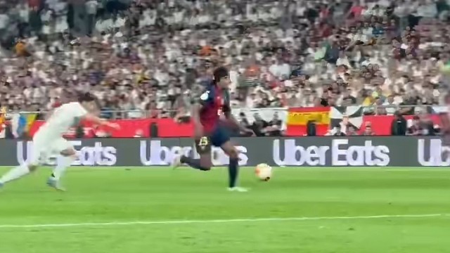 脱球衣庆祝的经常见