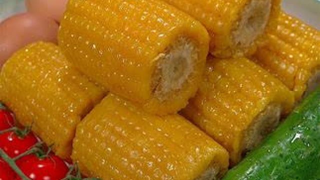 十月稻田玉米段 每次假期一结束，我都会连续吃几天玉米加鸡蛋，香软软糯，连吃一周都不腻#好吃到停不下来