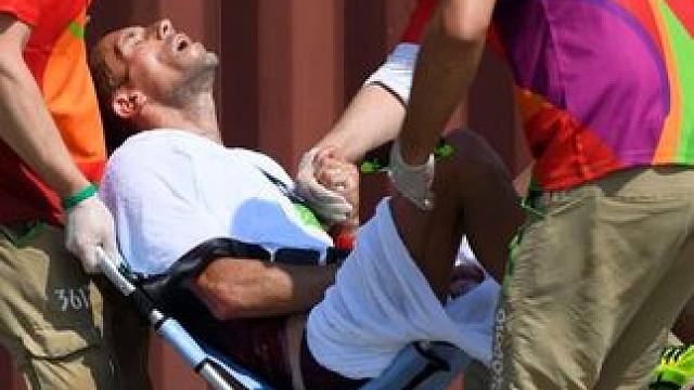 跑马拉松想拉肚子怎么办？2小时腹泻3次照样夺冠，边跑边拉迎风飞翔 #田径 #马拉松 #体育精神