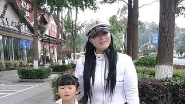 6岁半的小宝贝当文旅推荐官啦！采访时超认真，拍摄花絮超可爱～快来看看Ta眼里的家乡，听听Ta想对大家