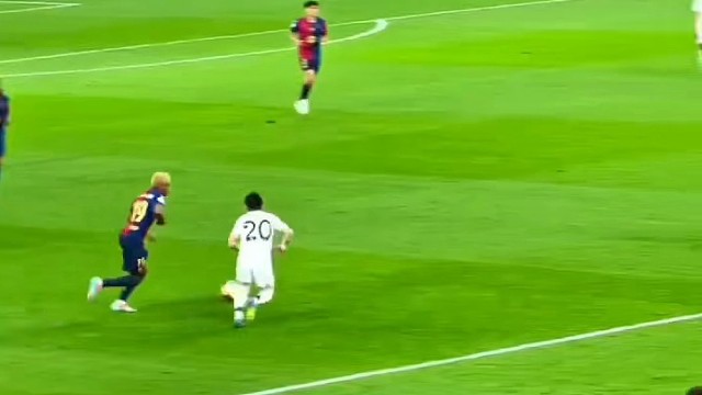 吕迪格这球对面打门了不铲非要球进去才铲