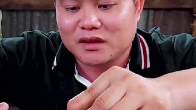 下雨天️清炖蛋蛋蛙辣椒酱️ #快来一起尝个鲜 #泰国大叔#泰国美食#泰国生活#内容启发搜索